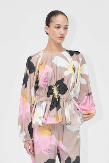 Stine Goya Double Buckle Raglan Top Top Wild Flowers