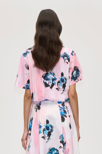 Stine Goya Short Sleeve T-Shirt Top Blue Roses On Blush